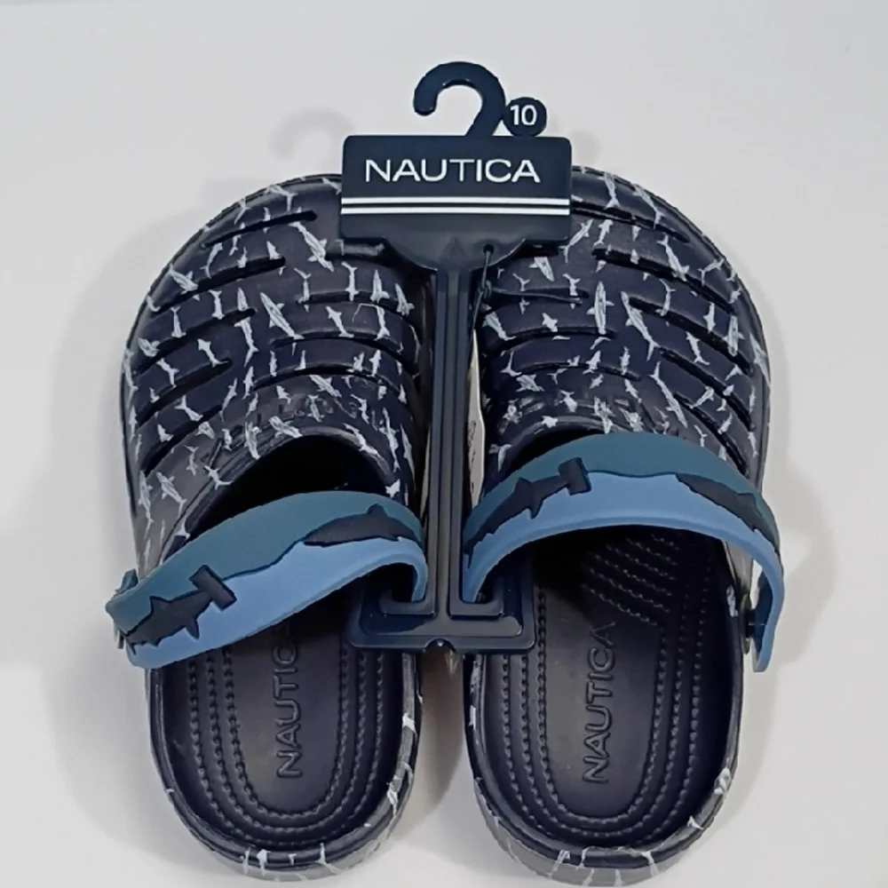 NAUTICA KIDS NAVY AND WHITE SHARK-PRINT WATER CLOGS SIZE 10 NWT